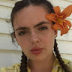 Meet your Posher, Emelia